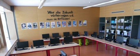 Selbstst�ndig lernen im analogen und digitalen Informatik-Fachraum - Oberschule �Carl Friedrich Gauߓ